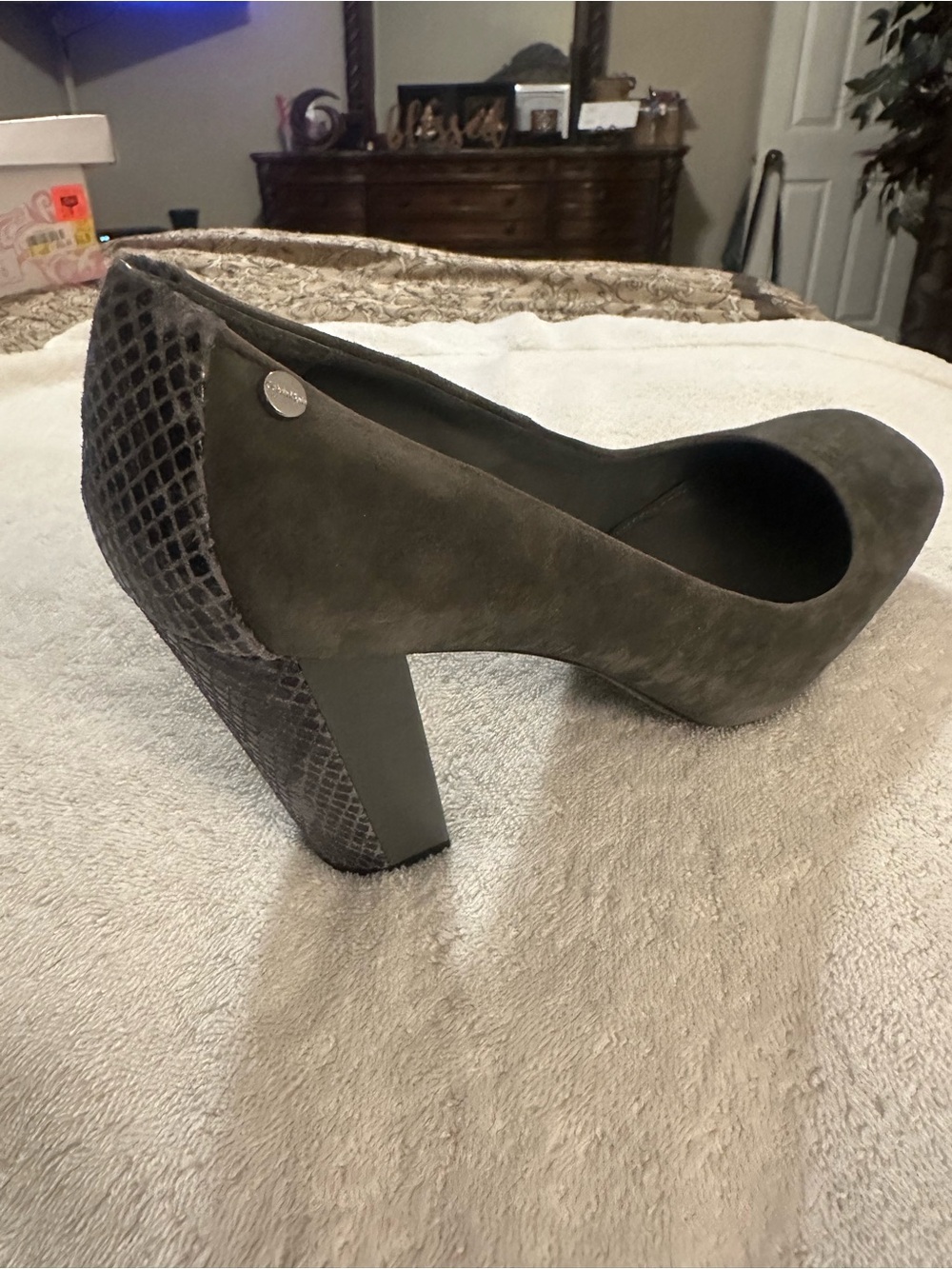 Calvin Klein Pumps